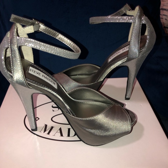 Like New - Steve Madden Tia Silver Satin Heels - Picture 7 of 10